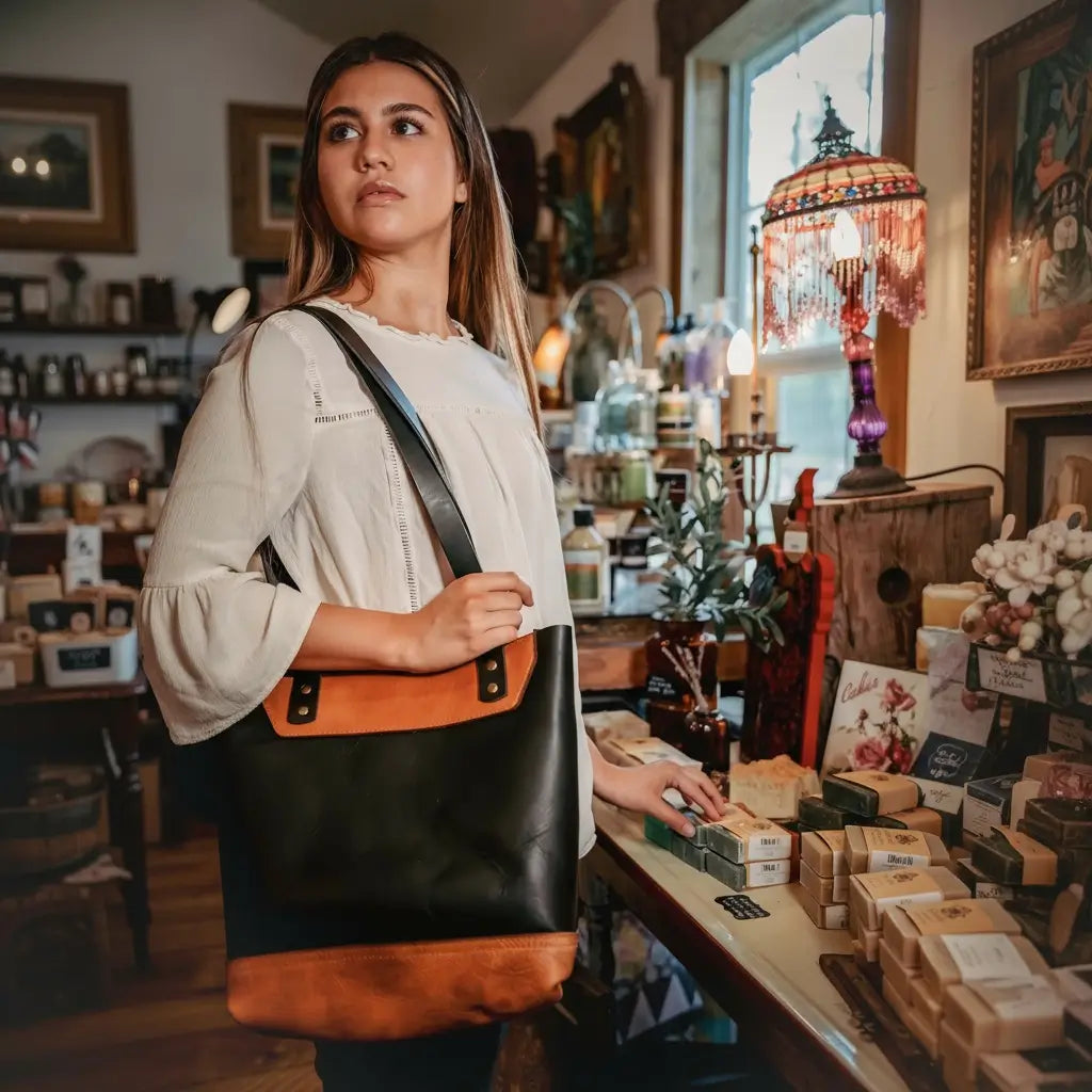 The Naomi Leather Tote Bag - Alternate View - Bull Sheath Leather
