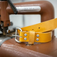 Men's Leather Belt Saddle Tan - Detail Shot - Bull Sheath Leather