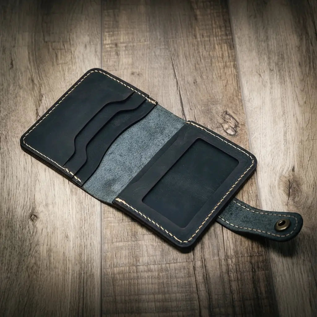 Victory Ladies Minimalist Wallet Black - Alternate View - Bull Sheath Leather